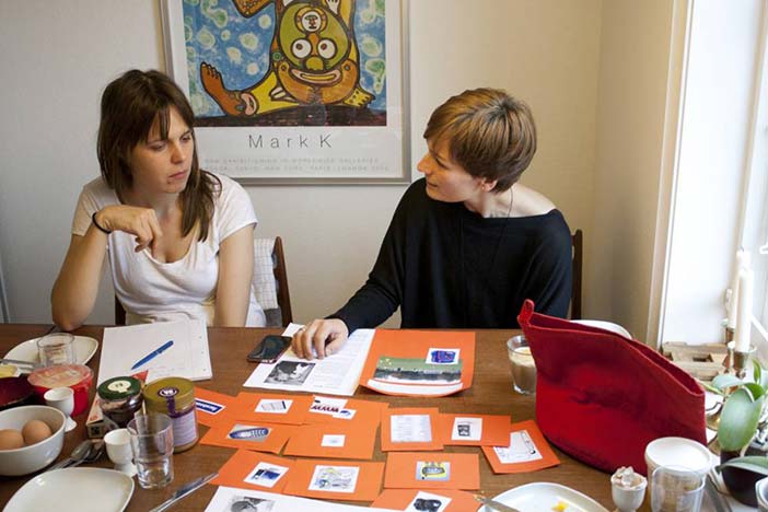 The user explains to the moderator how the persona will act in the given scenario.